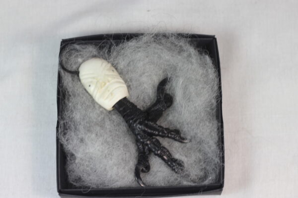 Raven foot necklace/tupilaq amulet - Image 9