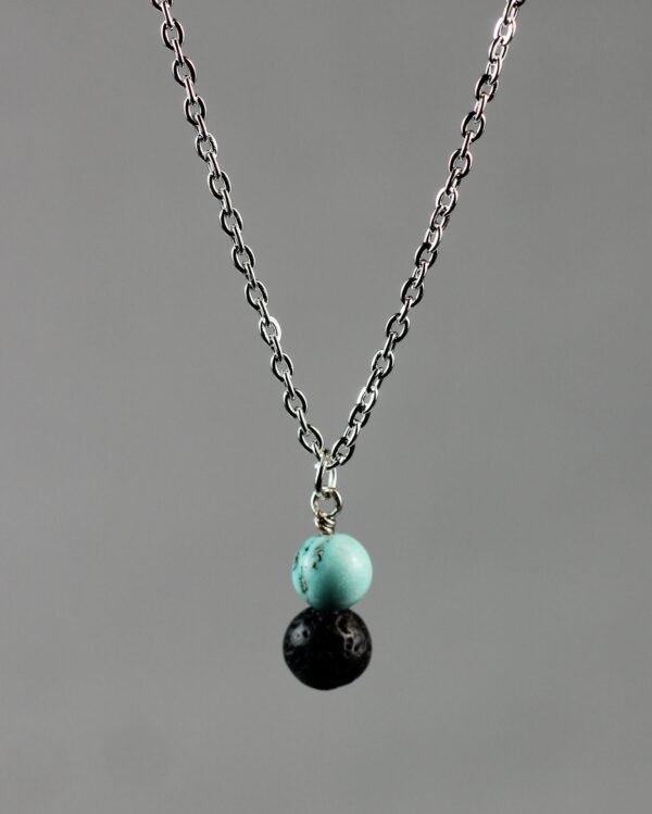 Lava & blue turquoise agate gem stone necklace with silver coloured chain - Image 6