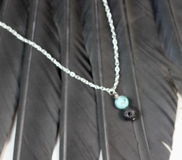 Lava & blue turquoise agate gem stone necklace with silver coloured chain - Image 7